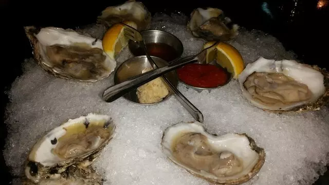 99 Degrees Seafood Kitchen