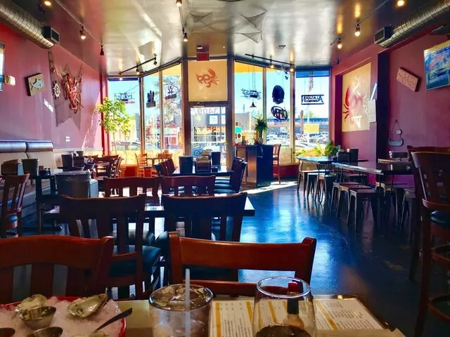 99 Degrees Seafood Kitchen