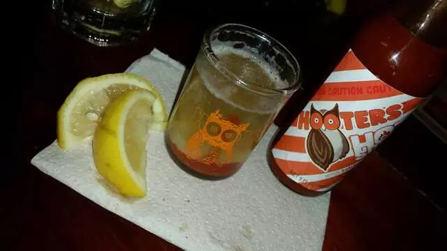 Hooters