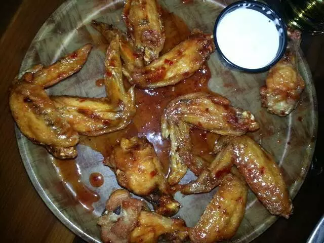 Hooters