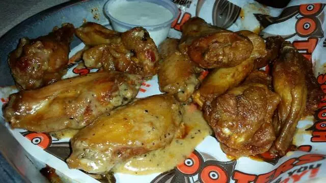 Hooters