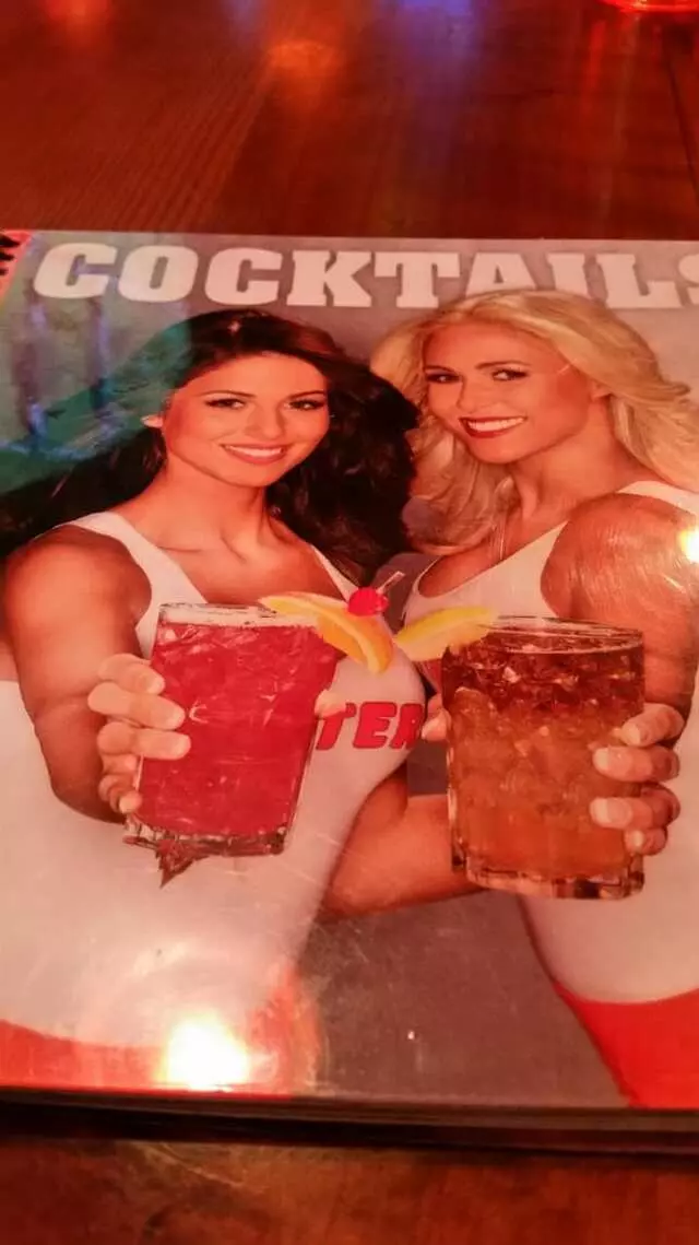 Hooters