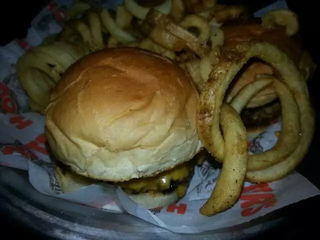 Hooters
