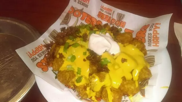 Hooters