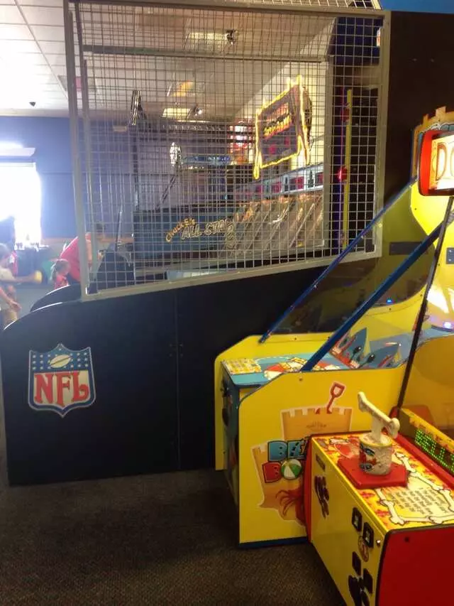 Chuck E Cheese’s