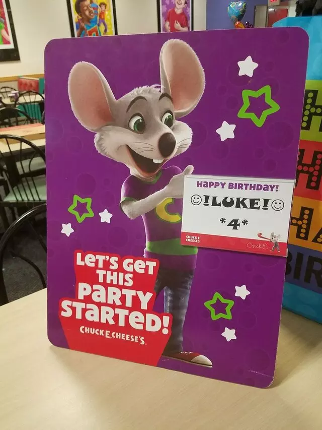 Chuck E Cheese’s