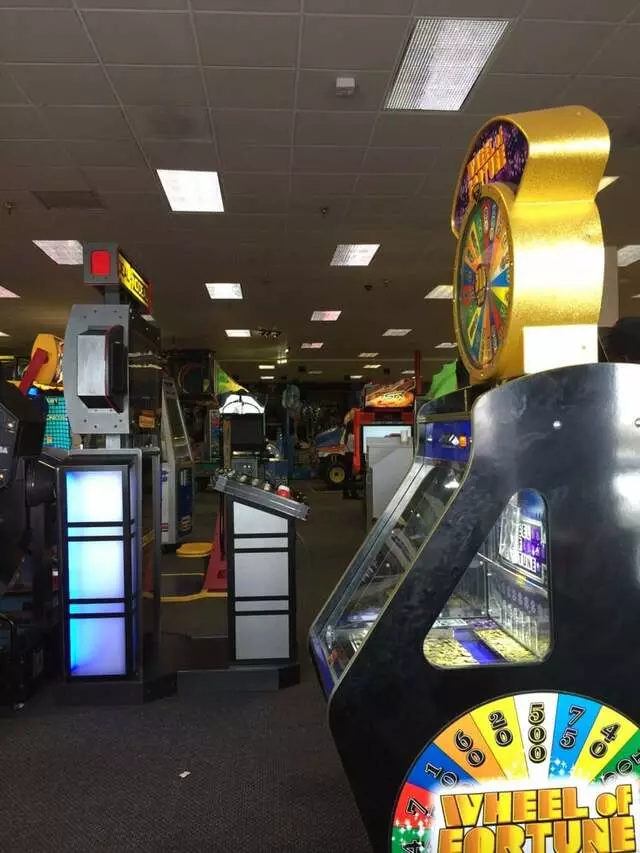 Chuck E Cheese’s