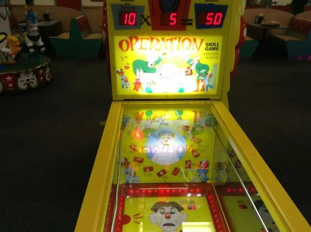 Chuck E Cheese’s