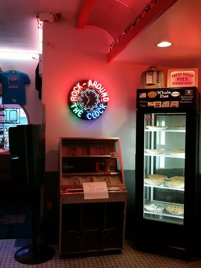 66 Diner
