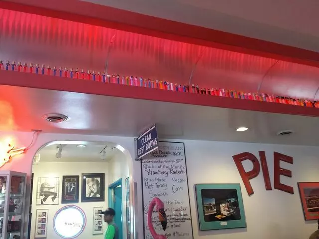 66 Diner