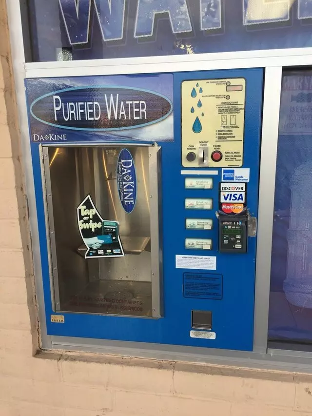 Dakine Hawaiian Ice & Purified Water