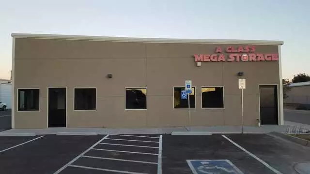 A Class Mega Storage