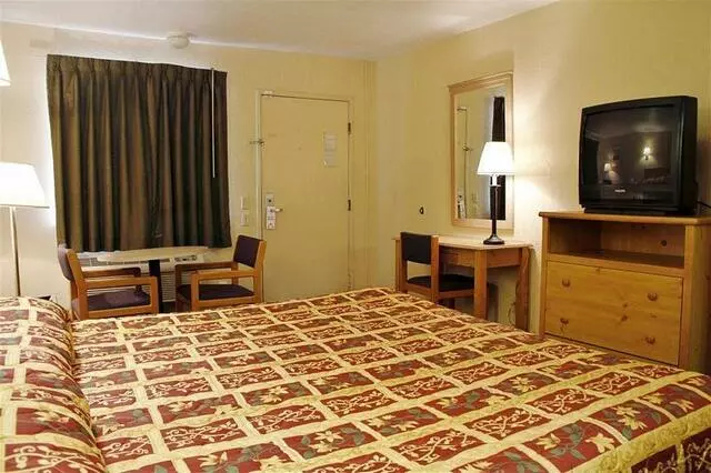 Americas Best Value Inn - Midtown Albuquerque