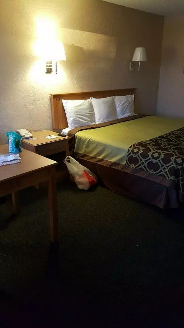 Americas Best Value Inn - Midtown Albuquerque
