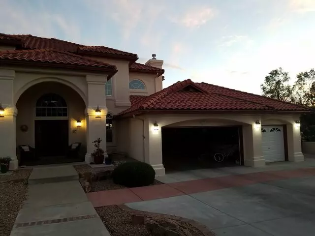 All Out Seamless Gutters