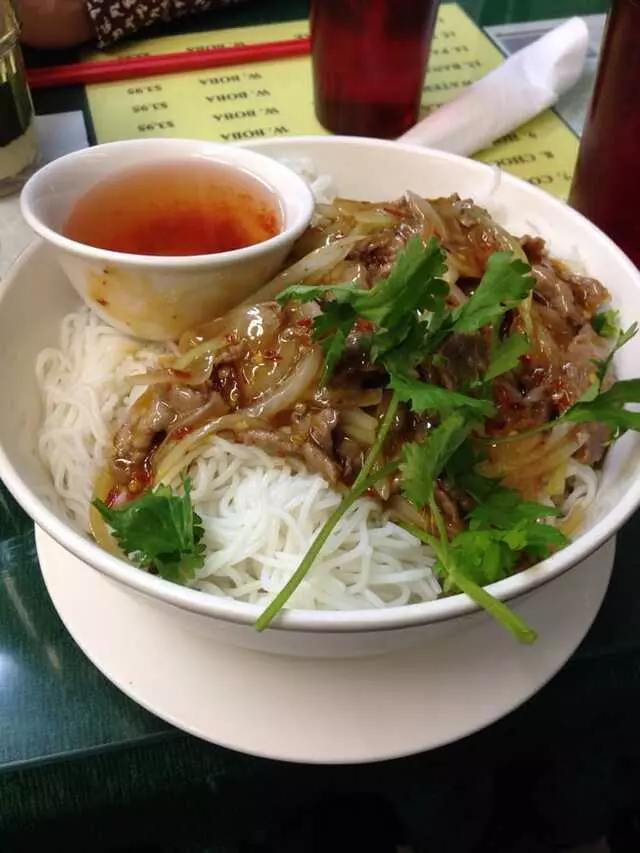 2000 Vietnam Restaurant