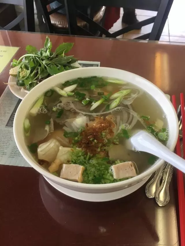 2000 Vietnam Restaurant