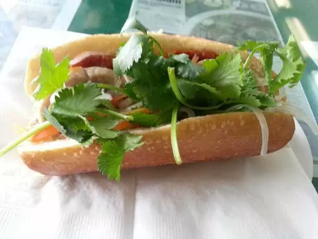 2000 Vietnam Restaurant