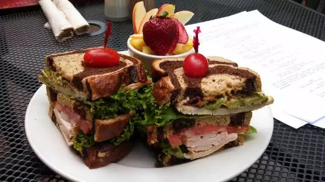 Flying Star Café