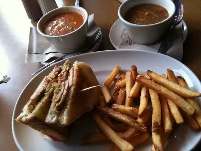 Flying Star Café