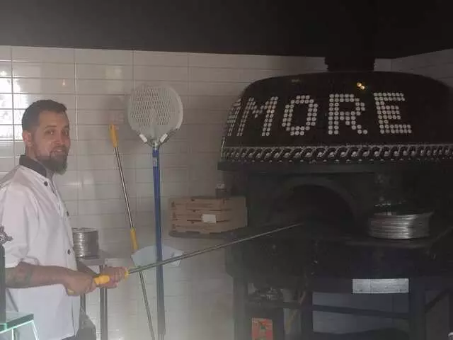 Amore Neapolitan Pizzeria