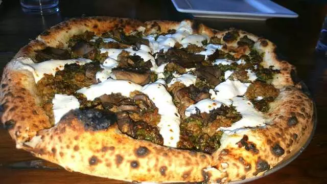 Amore Neapolitan Pizzeria