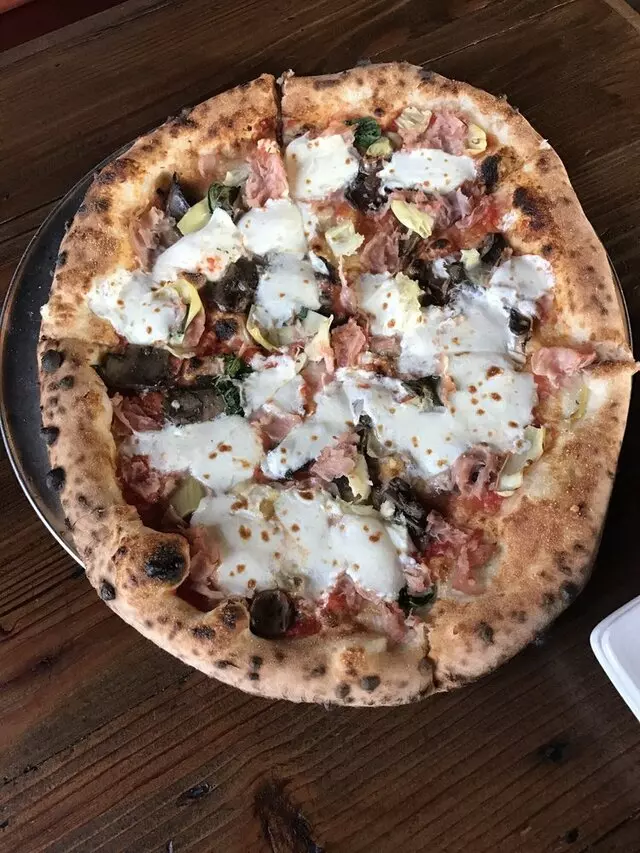 Amore Neapolitan Pizzeria