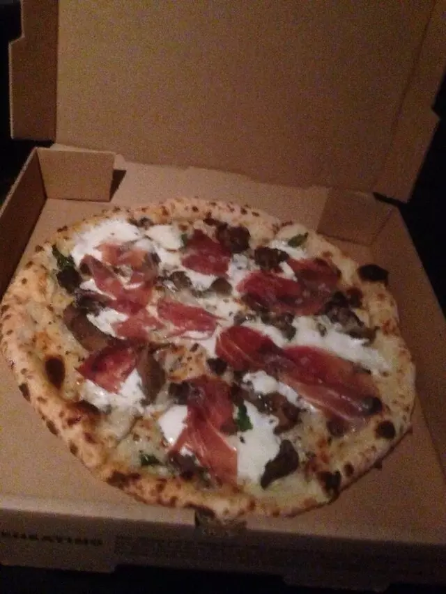 Amore Neapolitan Pizzeria