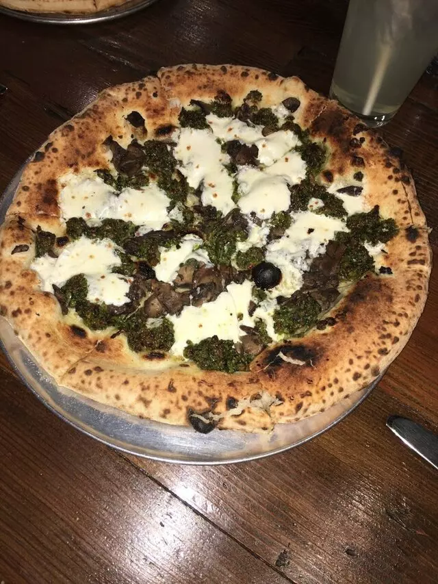 Amore Neapolitan Pizzeria