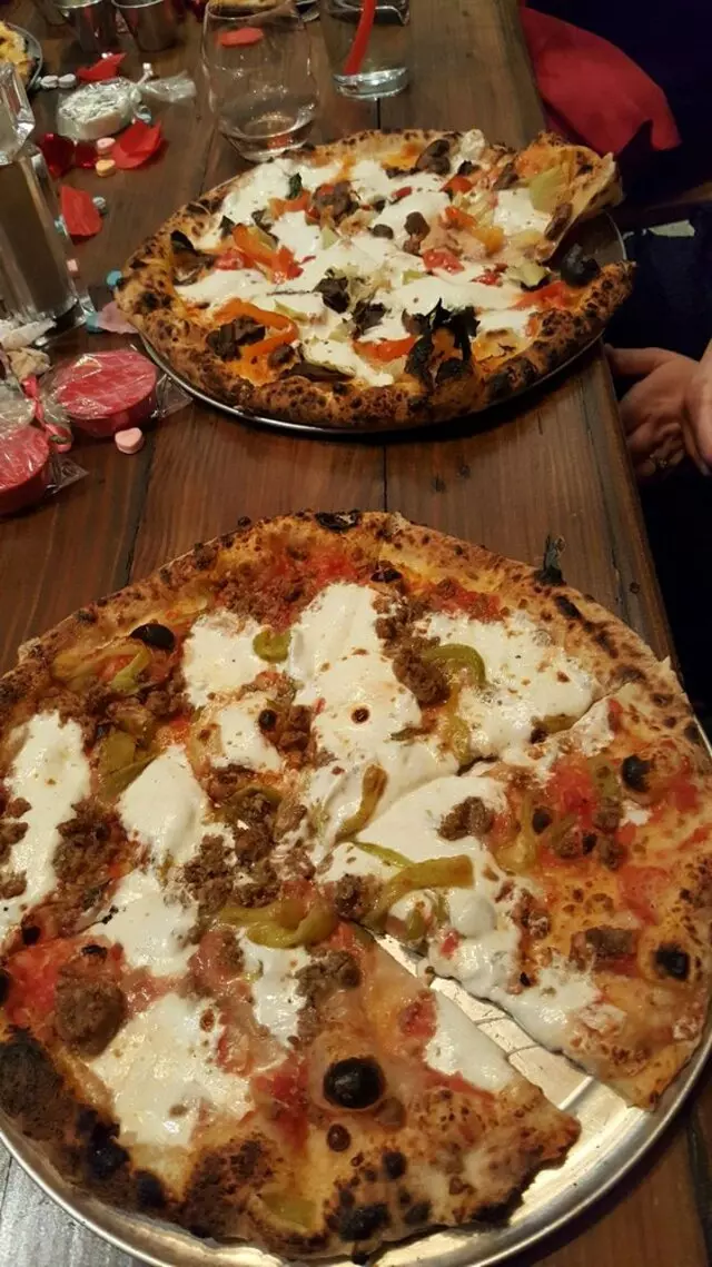 Amore Neapolitan Pizzeria