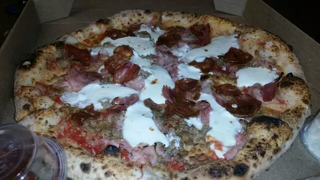 Amore Neapolitan Pizzeria