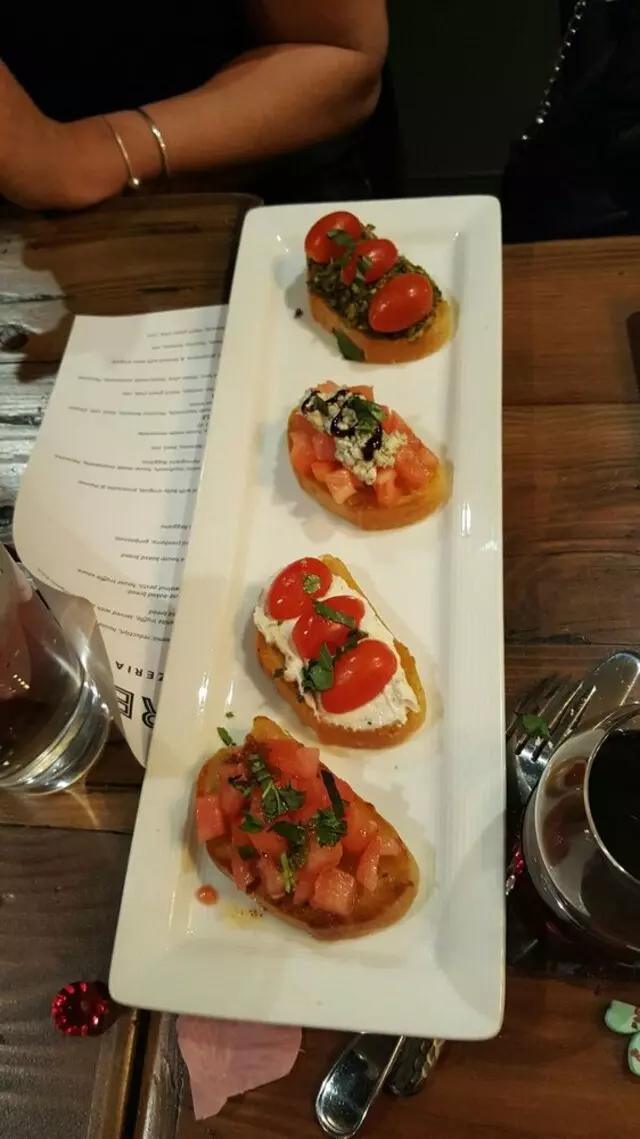 Amore Neapolitan Pizzeria