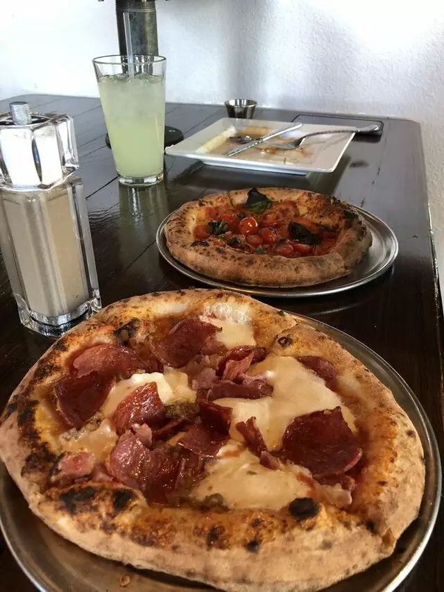 Amore Neapolitan Pizzeria