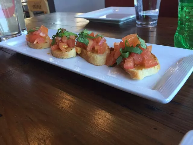 Amore Neapolitan Pizzeria