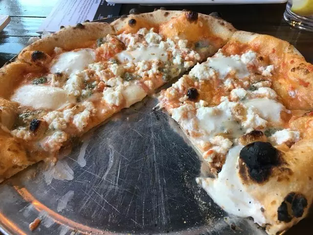 Amore Neapolitan Pizzeria