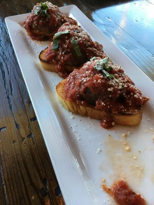 Amore Neapolitan Pizzeria