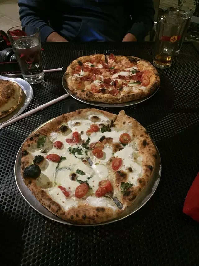Amore Neapolitan Pizzeria