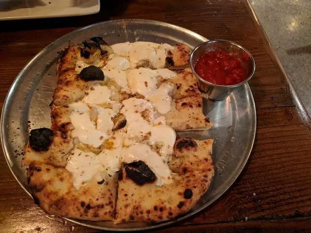 Amore Neapolitan Pizzeria