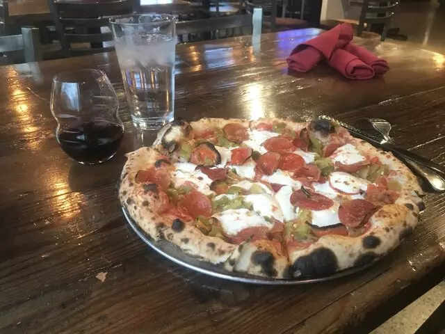 Amore Neapolitan Pizzeria