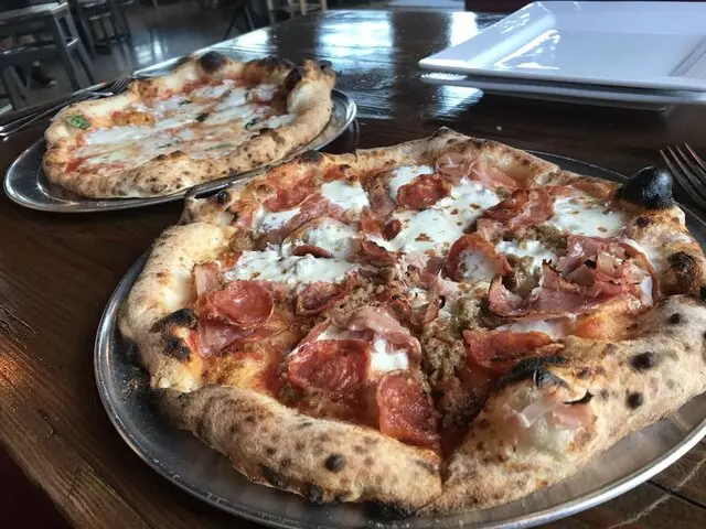 Amore Neapolitan Pizzeria