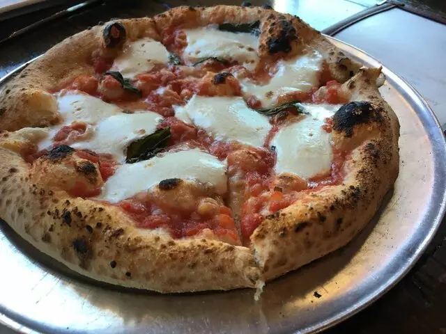Amore Neapolitan Pizzeria