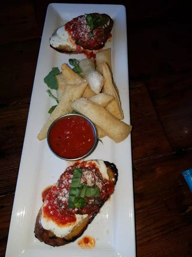 Amore Neapolitan Pizzeria