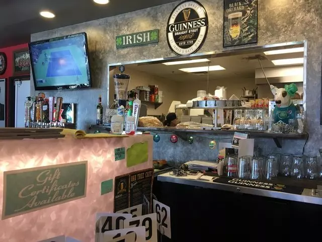 Oak Tree Cafe