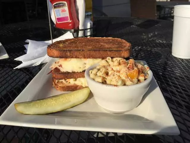 Oak Tree Cafe