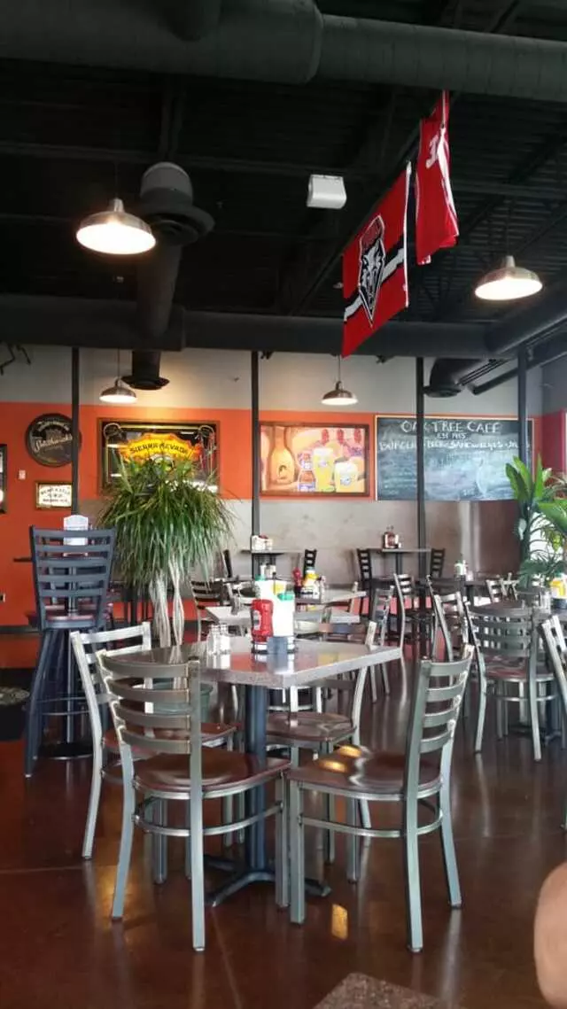 Oak Tree Cafe