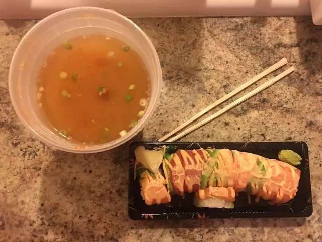528 Sushi & Asian Cuisine