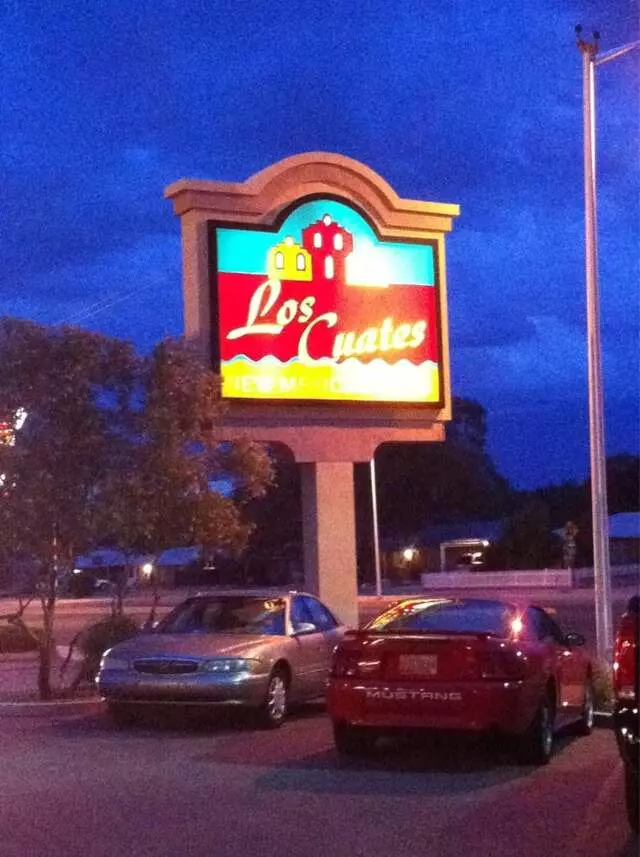 Los Cuates