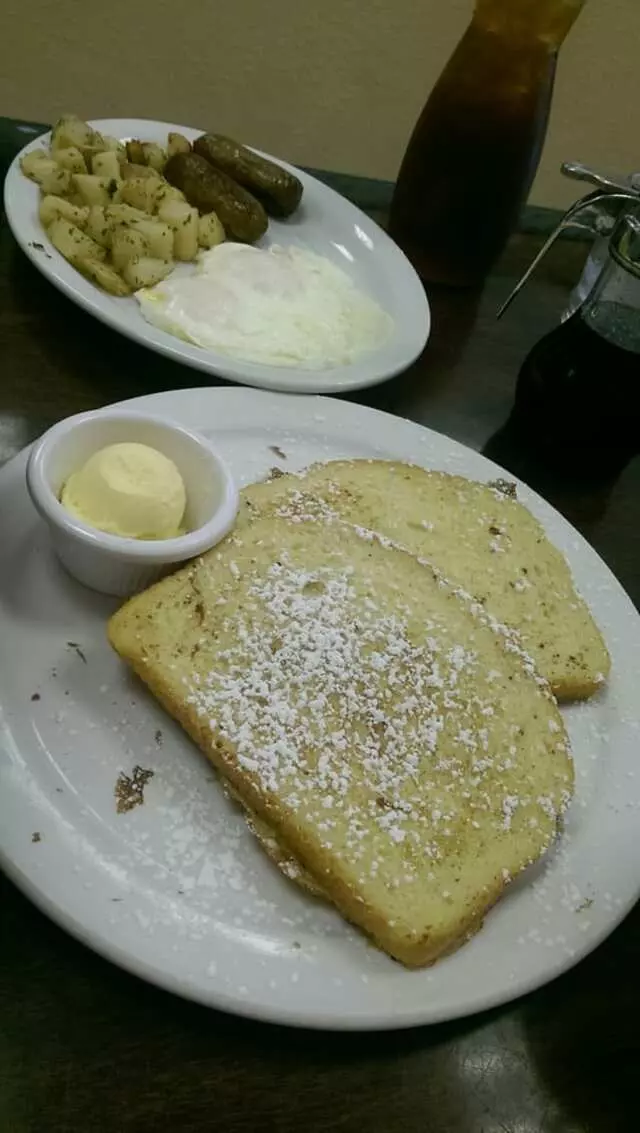 Le Peep Restaurant