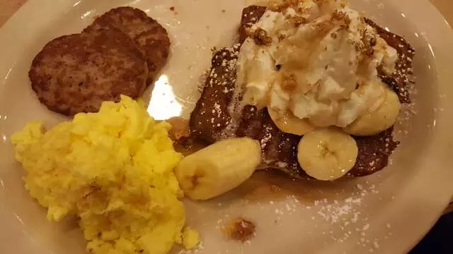 Le Peep Restaurant