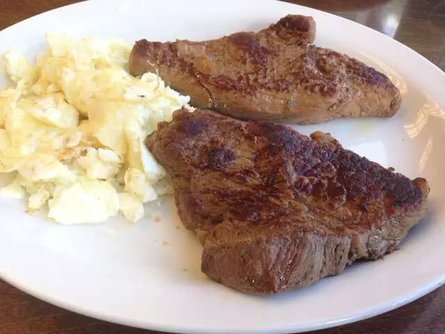 Le Peep Restaurant